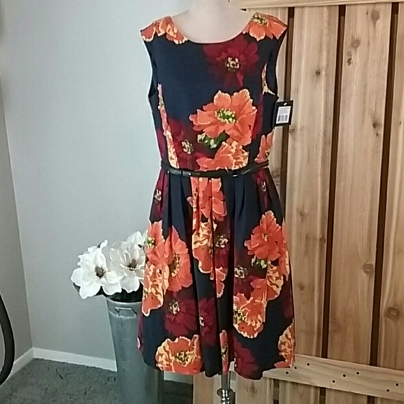 Ellen Tracy Dresses & Skirts - Ellen Tracy Floral Belted Flare Dress NWT